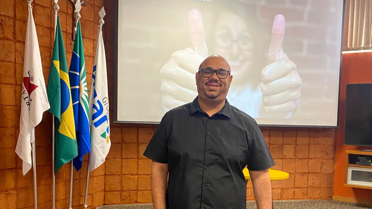 O diretor-executivo do Instituto Projeto Vencedor, Felipe Vasconcelos, participou do Capacitar, qualificação promovida pela ALGAR